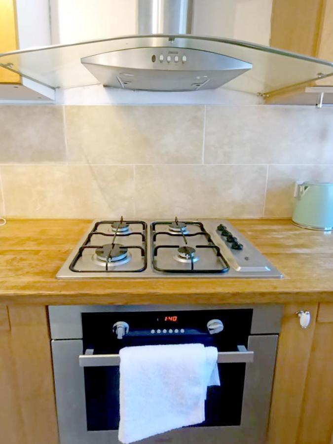 Cozy 4 Bedroom House In Smethwick With 4 Bathrooms Perfect For Contractors And Families Birmingham Exteriör bild