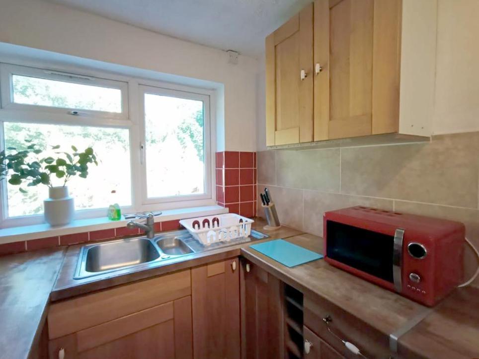 Cozy 4 Bedroom House In Smethwick With 4 Bathrooms Perfect For Contractors And Families Birmingham Exteriör bild